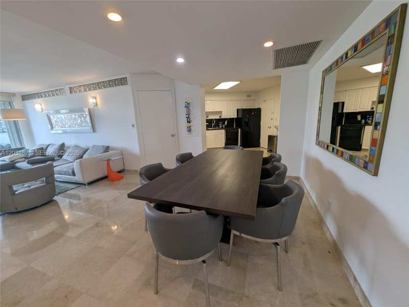 5161 Collins Ave # 518, Miami Beach FL 33140