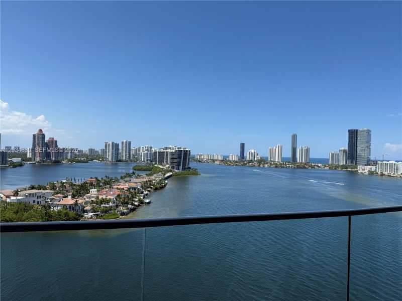 2800 Island Blvd # 1803, Aventura FL 33160