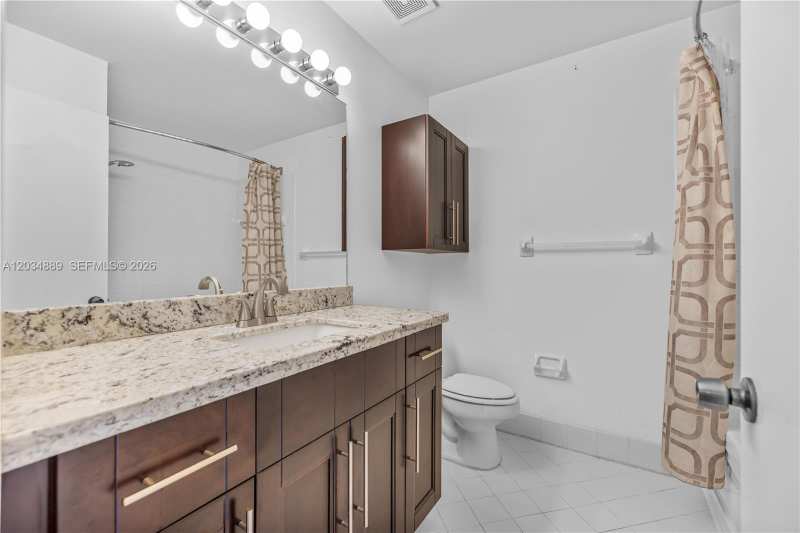 1125 SW 44th Ave, Deerfield Beach FL 33442