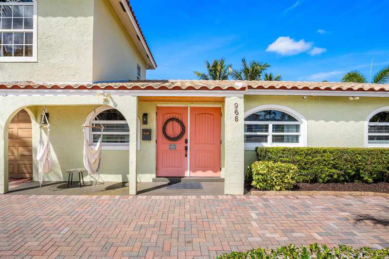 968 Laurel Road, North Palm Beach FL 33408