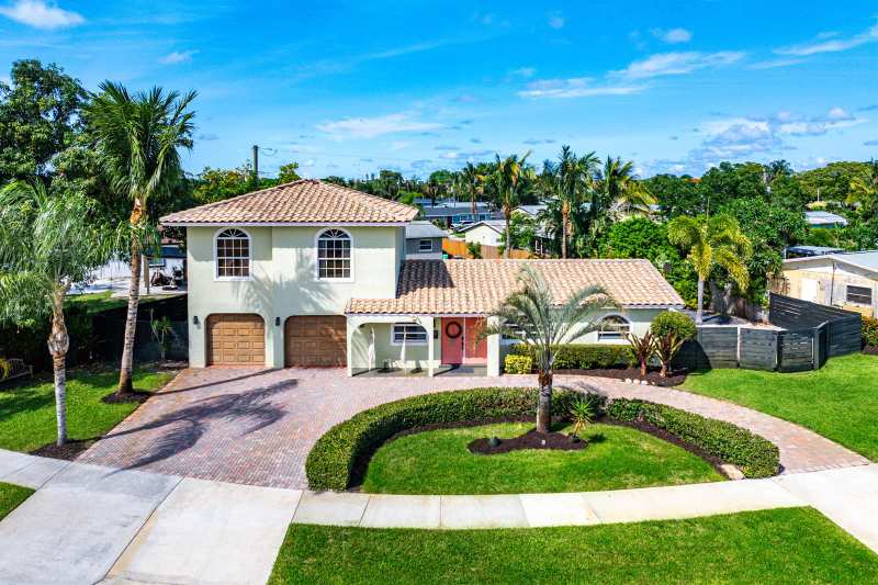 968 Laurel Road, North Palm Beach FL 33408