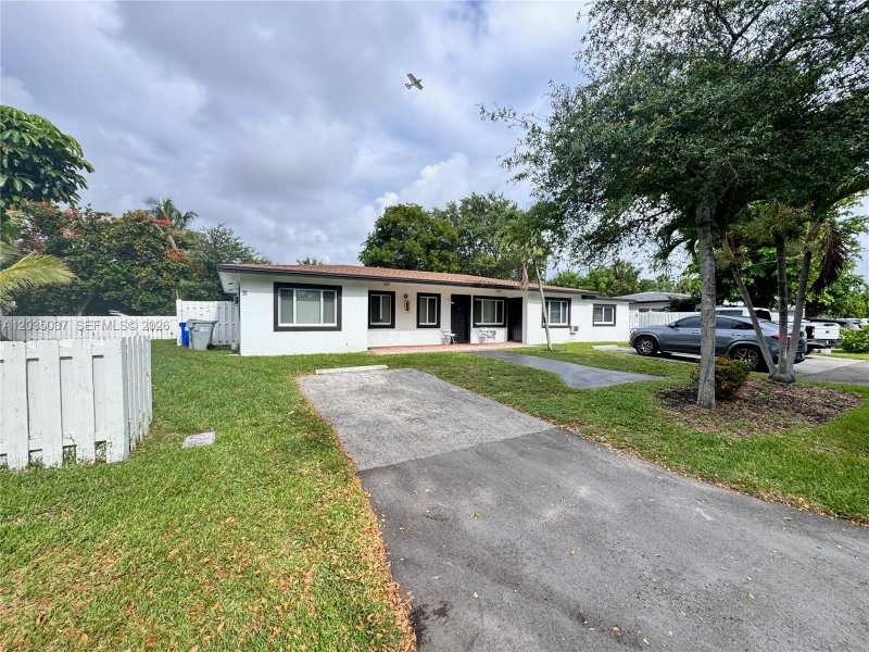 1801 NE 25th Ave # 3, Pompano Beach FL 33062