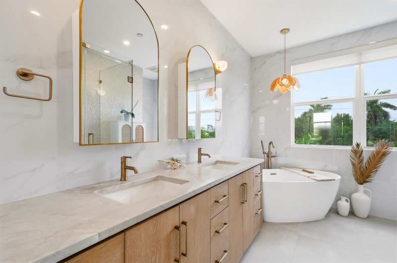 1210 NE 11th Avenue, Fort Lauderdale FL 33304