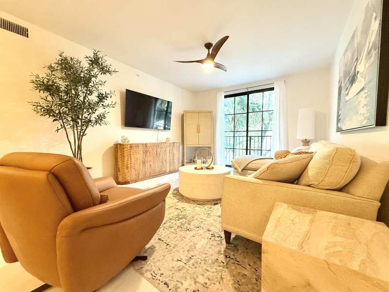 780 S Sapodilla Avenue # 207, West Palm Beach FL 33401