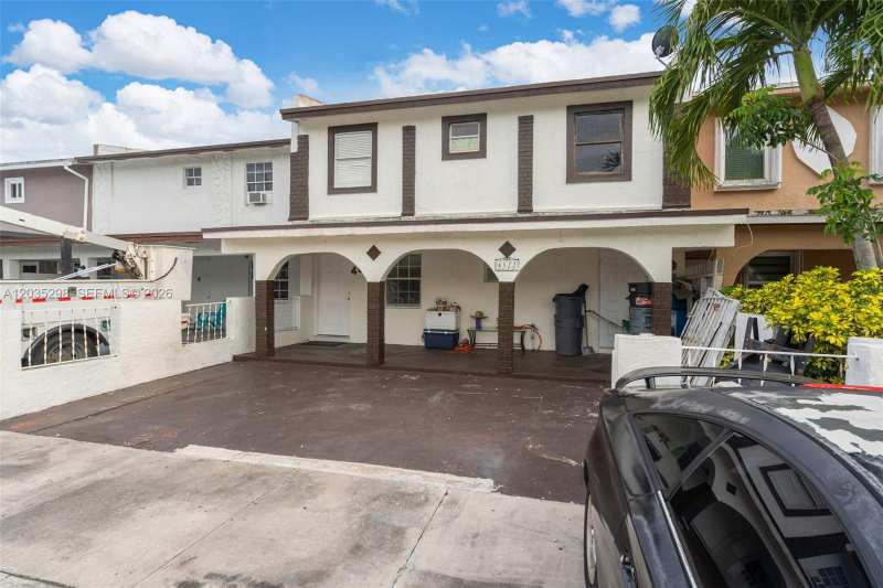 4522 NW 194th St, Miami Gardens FL 33055