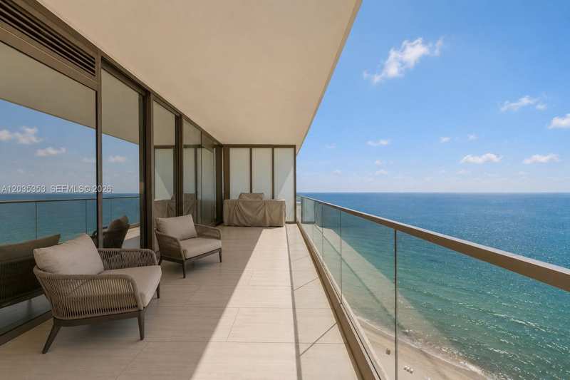 18975 Collins Ave # 1802, Sunny Isles Beach FL 33160