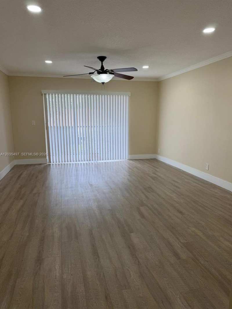 8443 Royal Palm Blvd # 8443, Coral Springs FL 33065