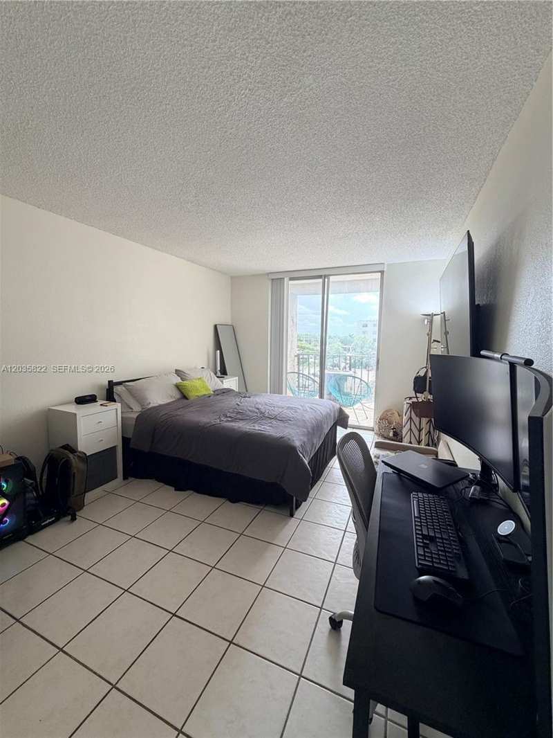 2903 N Miami Beach Blvd # 406, North Miami Beach FL 33160
