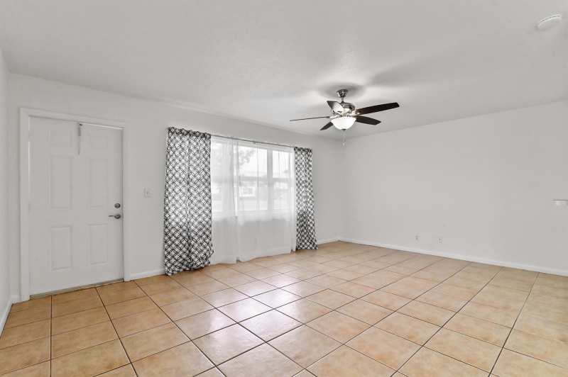 149 Coventry # G, West Palm Beach FL 33417