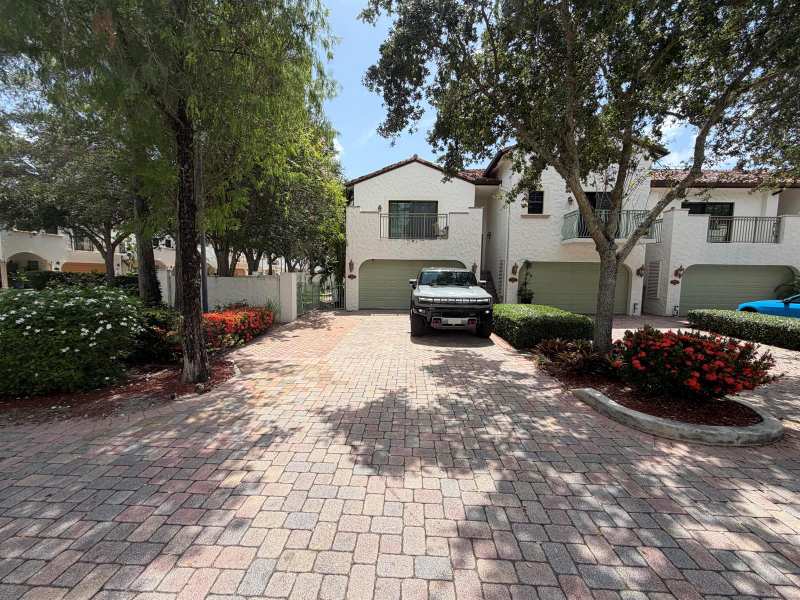 4400 Hidden Harbour Terrace, Dania Beach FL 33312