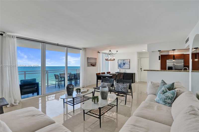 2030 S Ocean Dr # 821, Hallandale Beach FL 33009
