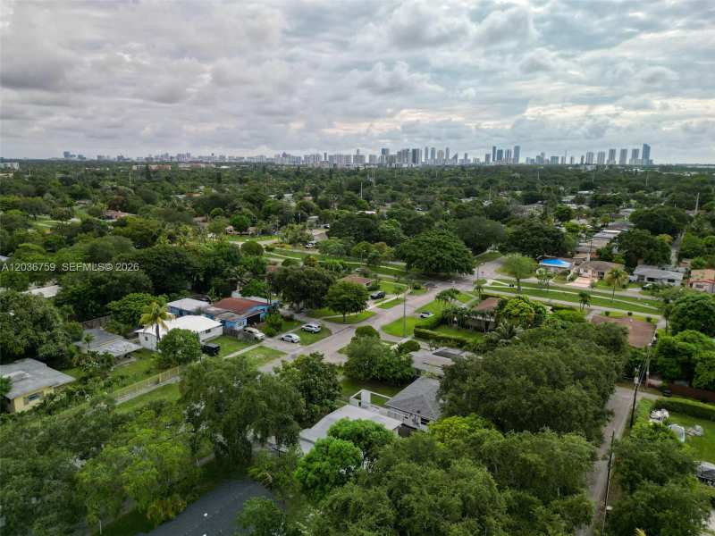 1260 NE 153rd St, North Miami Beach FL 33162