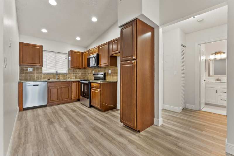 2900 Olivewood Terrace # 201, Boca Raton FL 33431