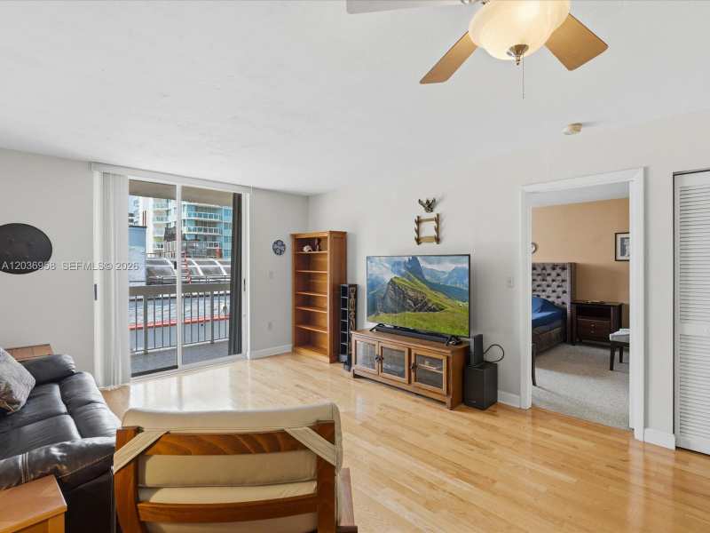 3588 Collins Ave # 504, Miami Beach FL 33140