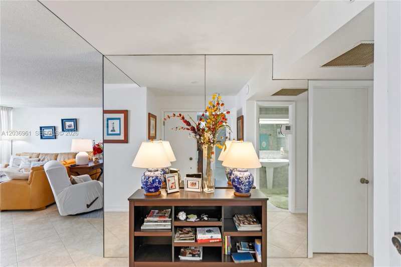 4280 Galt Ocean Dr # 3G, Fort Lauderdale FL 33308