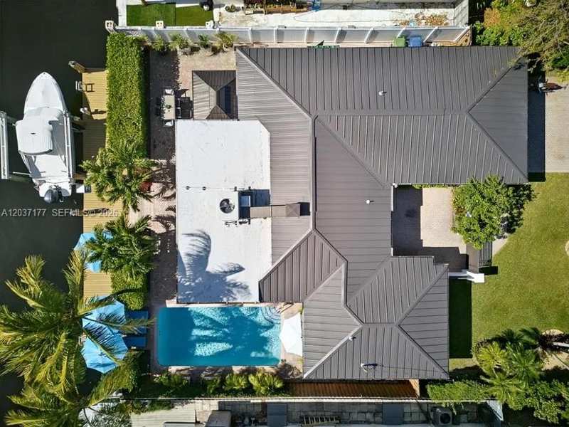 2125 NE 17th Ter, Wilton Manors FL 33305