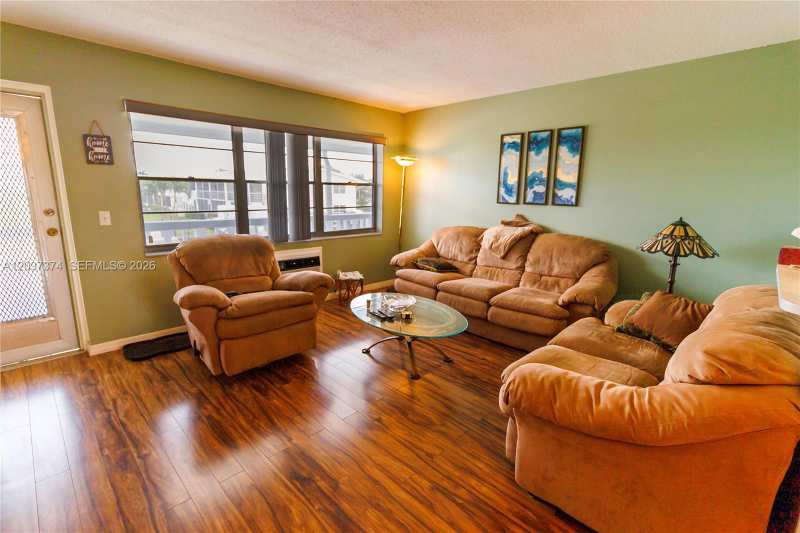 90 Berkshire D # 90, West Palm Beach FL 33417