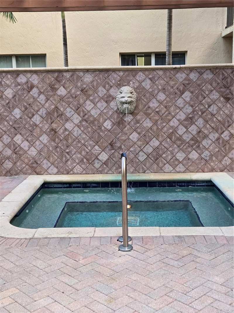 1801 N Flagler Dr # 822, West Palm Beach FL 33407