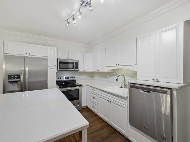 5120 NE 22nd Avenue, Lighthouse Point FL 33064