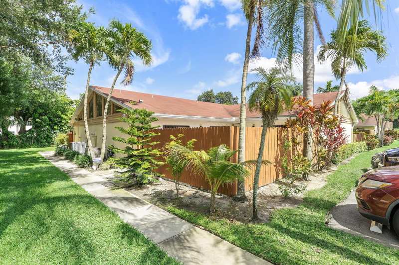 4353 Woodstock Drive # A, West Palm Beach FL 33409