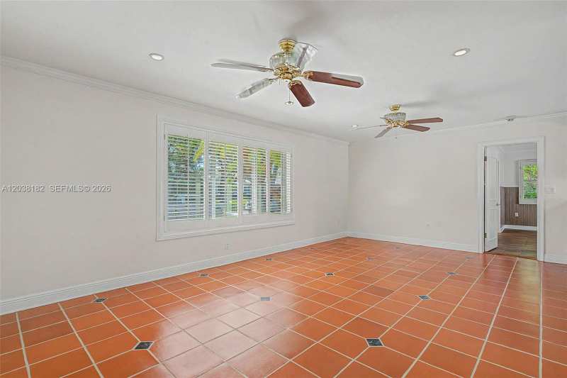16842 SW 79 Place, Palmetto Bay FL 33157