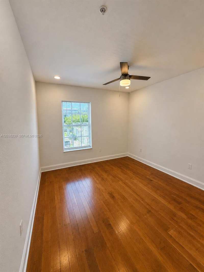 1440 Pennsylvania Ave # 5, Miami Beach FL 33139
