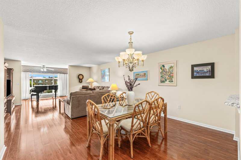 12560 Majesty Circle # 401, Boynton Beach FL 33437