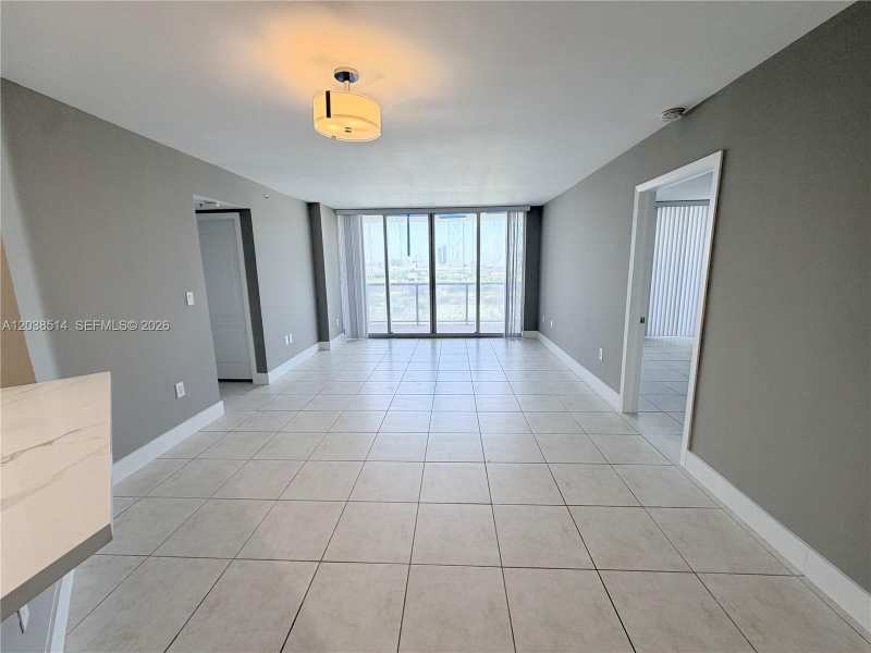 1800 Sunset Harbour Dr # 1211, Miami Beach FL 33139