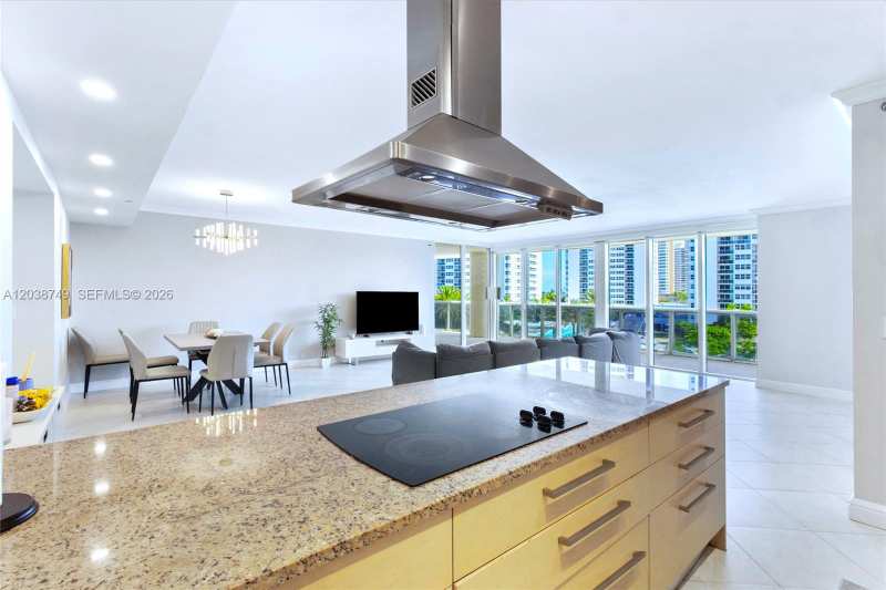 1850 S Ocean Dr # 405, Hallandale Beach FL 33009