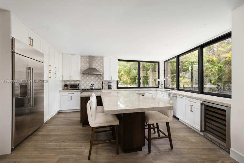 3303 Halissee St, Coconut Grove FL 33133
