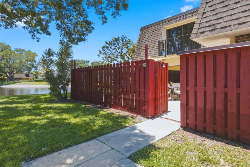 2883 SW 22nd Circle # 51a, Delray Beach FL 33445