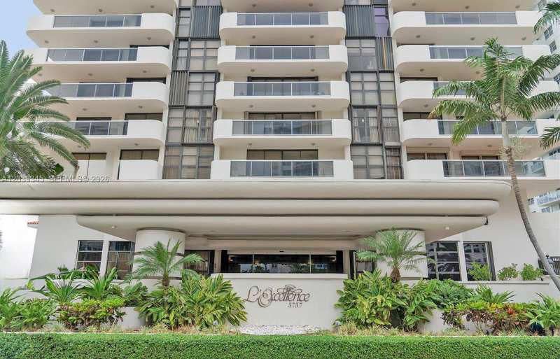 5757 Collins Ave # 702, Miami Beach FL 33140