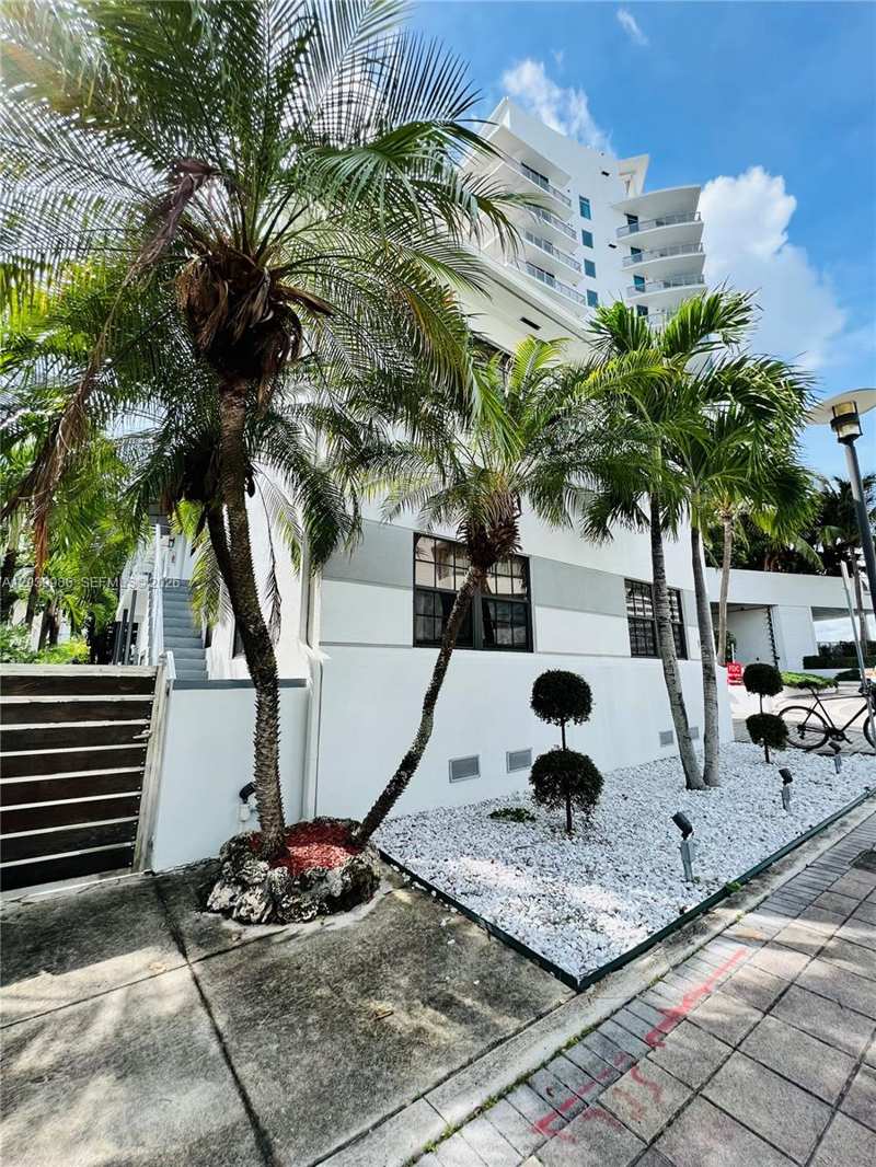 1470 Lincoln Ter # 2, Miami Beach FL 33139