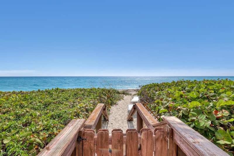 220 Celestial Way # 6, Juno Beach FL 33408