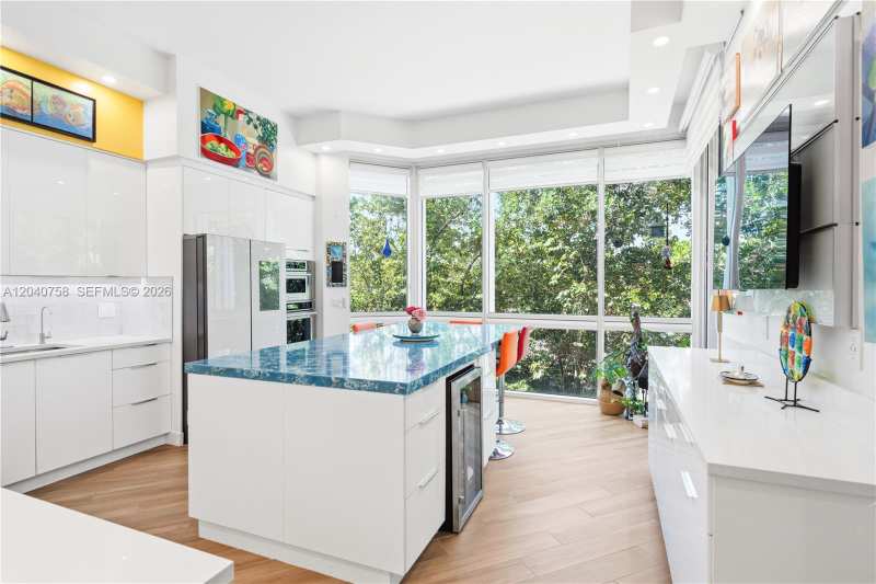 16400 Collins Ave # 4, Sunny Isles Beach FL 33160