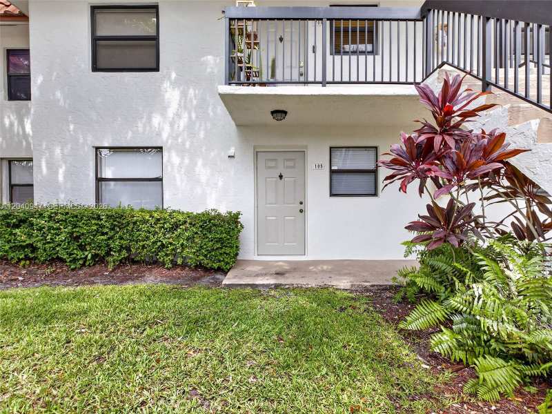 15718 E Waterside Cir # 105, Sunrise FL 33326