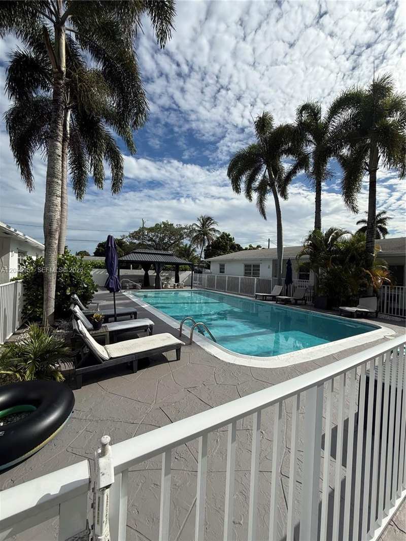 500 SW 7th St # 510, Hallandale Beach FL 33009