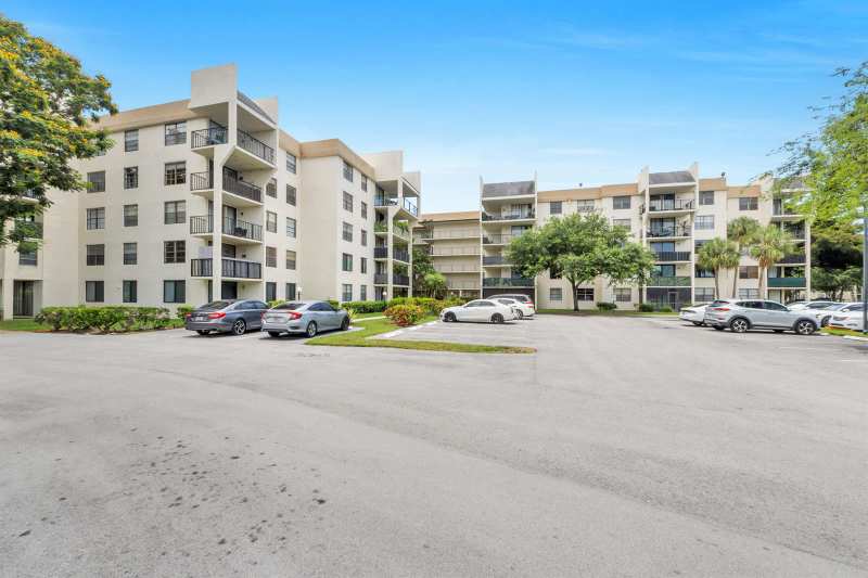 6190 Woodlands Boulevard # 513, Tamarac FL 33319
