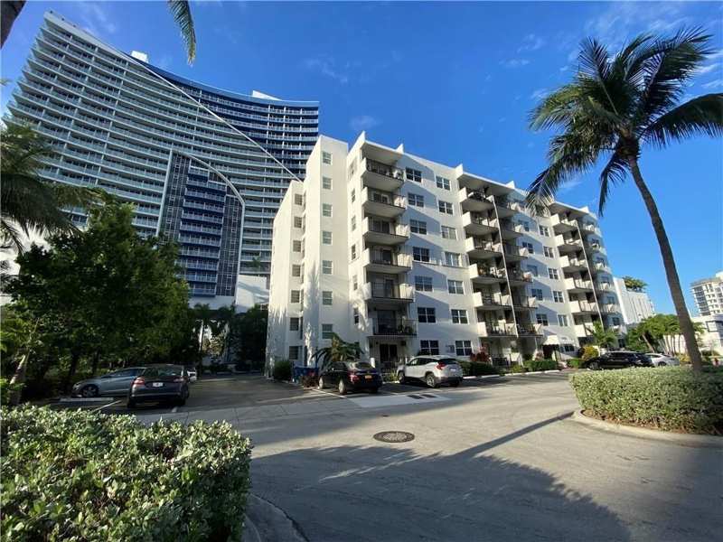 3000 Riomar Street # 406, Fort Lauderdale FL 33304