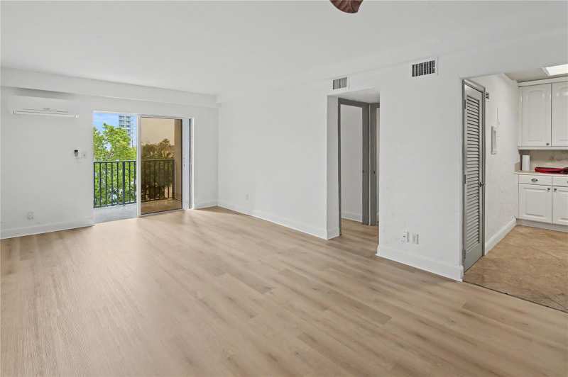3000 Riomar Street # 406, Fort Lauderdale FL 33304