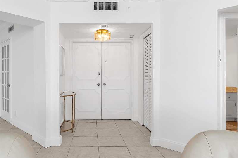 1340 S Ocean Boulevard # 1106, Pompano Beach FL 33062