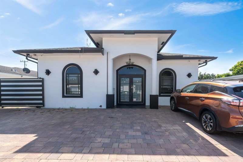 725 Mercury Street, West Palm Beach FL 33406