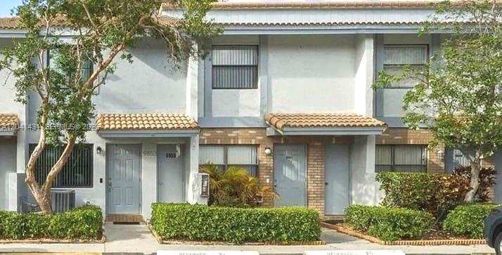 9835 Riverside Dr # 39, Coral Springs FL 33071