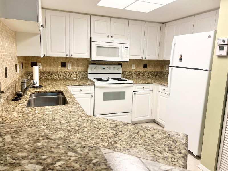 1100 Crestwood Court S # 1103, Royal Palm Beach FL 33411