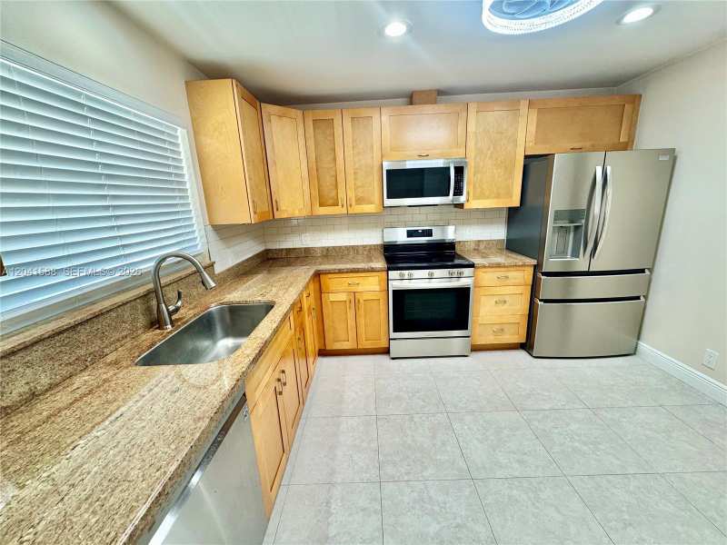 1940 NE 34th Ct # 1950, Lighthouse Point FL 33064