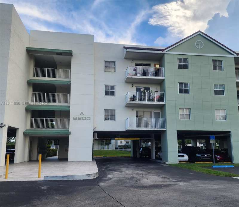 8200 SW 210th St # 111, Cutler Bay FL 33189