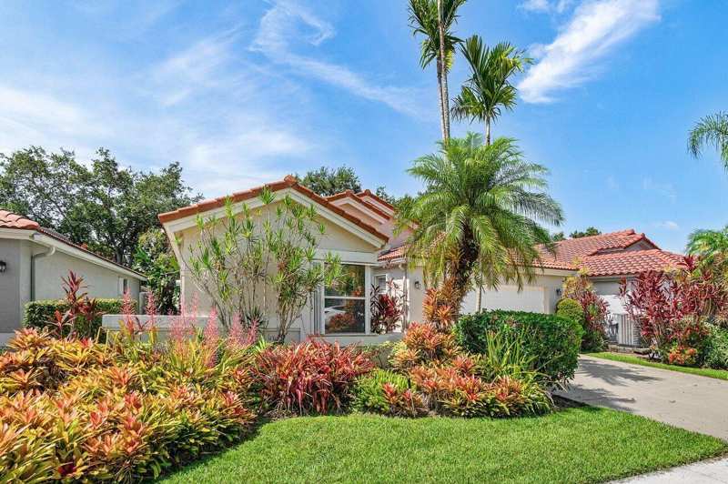 9763 Harbour Lake Circle S, Boynton Beach FL 33437
