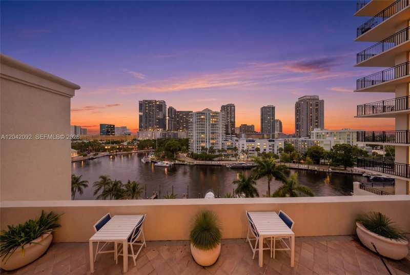 610 W Las Olas Blvd # 1912N, Fort Lauderdale FL 33312