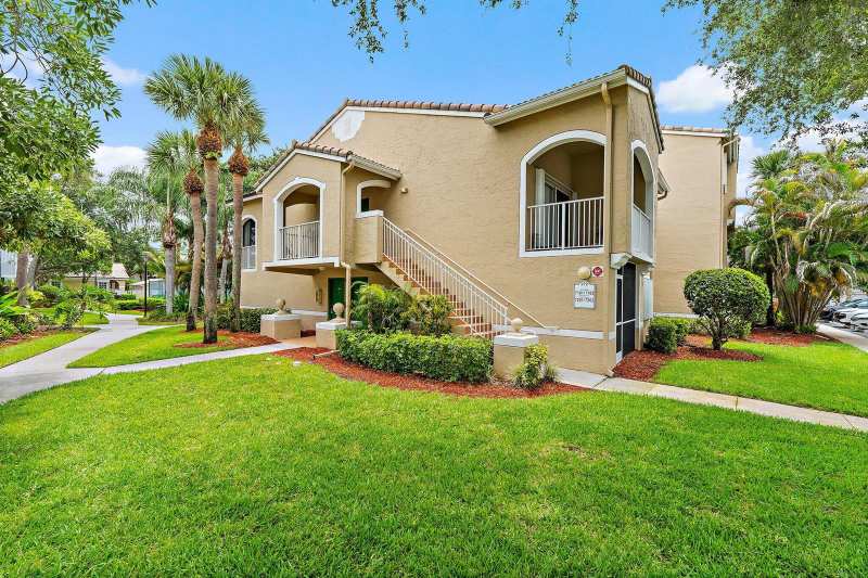 272 Village Boulevard # 7102, Tequesta FL 33469