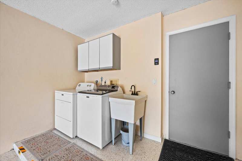 16913 Waterbend Drive # 165, Jupiter FL 33477